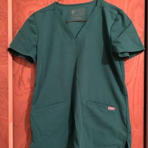 FIGS Casma Three Pocket Scrub Top Hunter Green